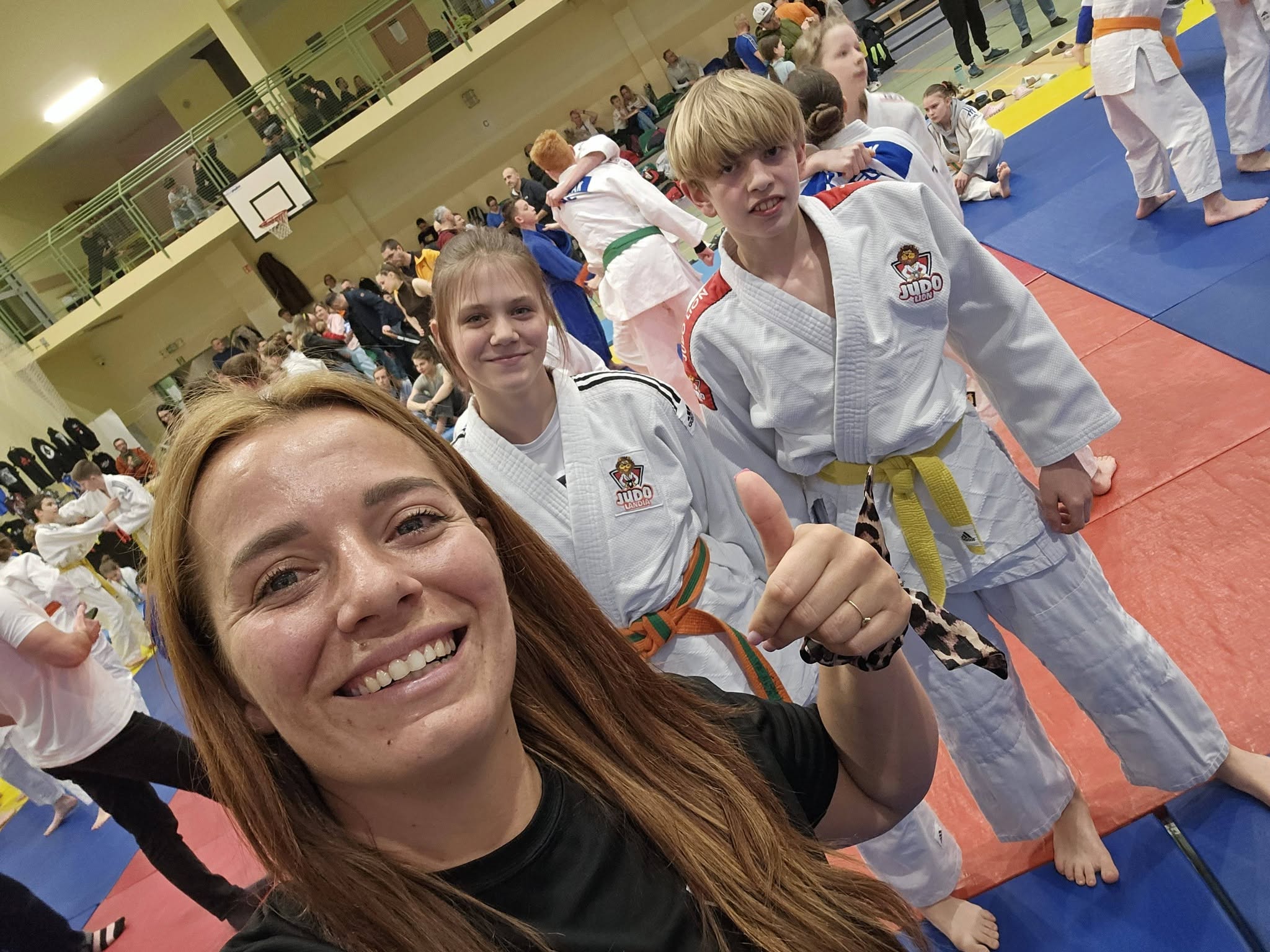 Zawodnicy i trenerka Judo Lion na turnieju